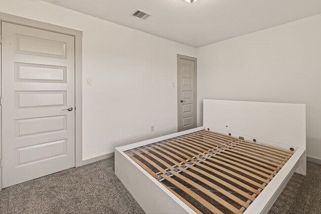 Building Photo - 7538 Keystone Blossom Trl