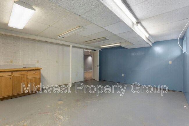 Building Photo - 1470 Whirlaway Dr