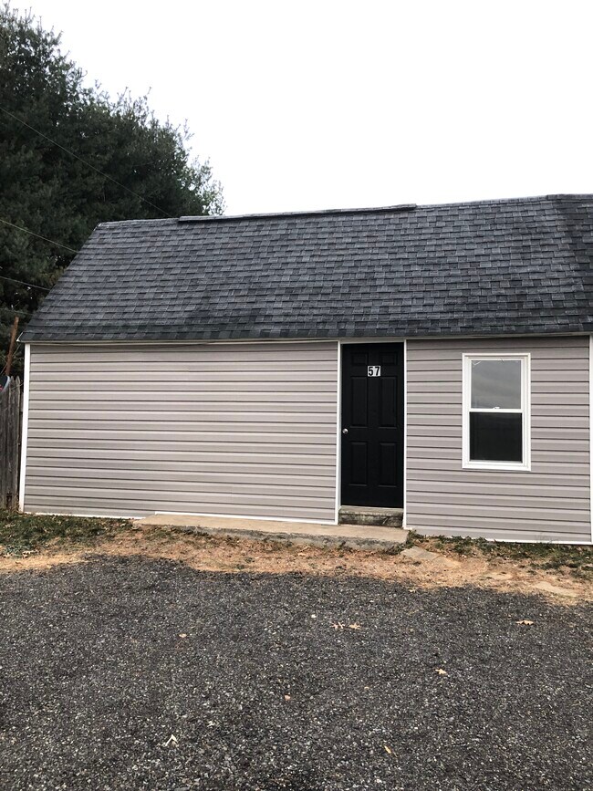 Front - 57 Tumbleweed Ln
