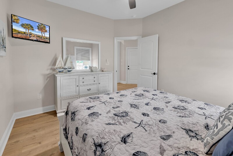 Building Photo - 151 Hallandale Ln