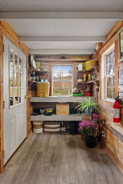 Building Photo - 385 Mountain Brook Rd