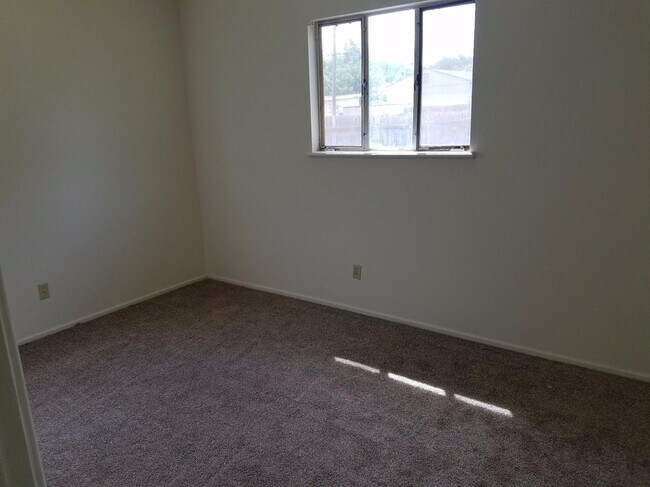 Building Photo - 6017 Orlando Ave