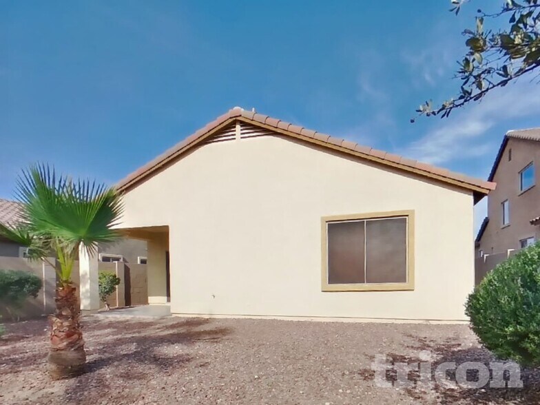 Building Photo - 1689 S 235th Dr