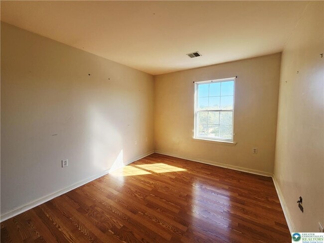 Building Photo - 974 Nittany Ct