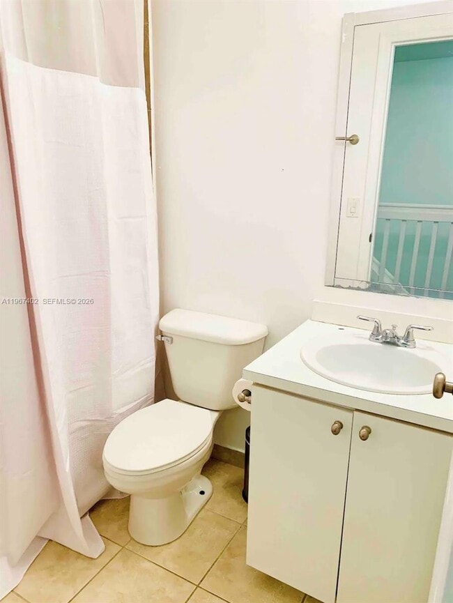 Building Photo - 821 SW 2nd St