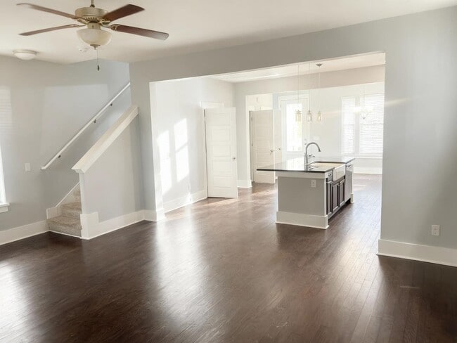 Building Photo - 313 Oak Bend St