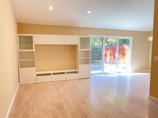 Building Photo - 3314 Inspiration Ct