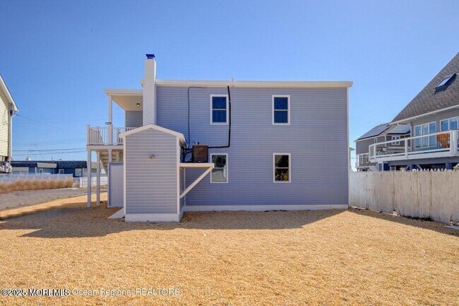 Building Photo - 40 Bay Shore Dr