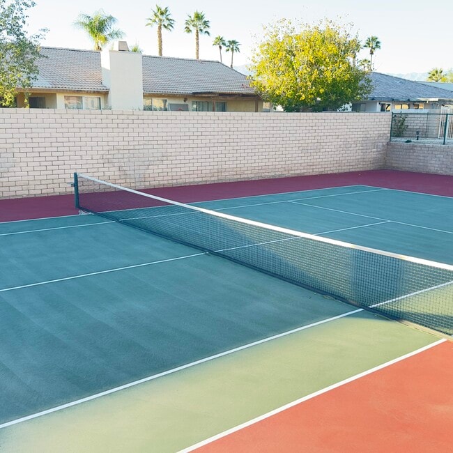 Building Photo - 27131 Shadowcrest Ln