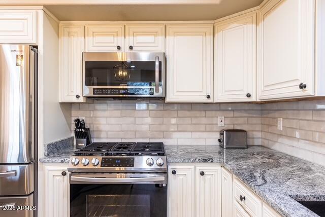 Building Photo - 4421 E Lone Cactus Dr