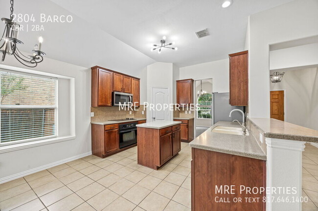 Building Photo - 2804 Barco