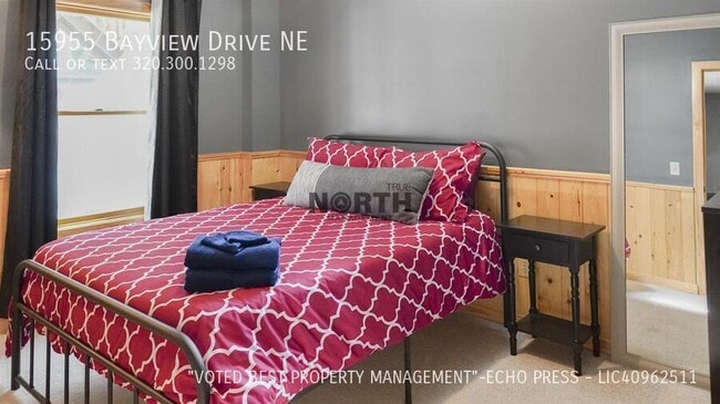 Building Photo - 15955 Bayview Dr NE