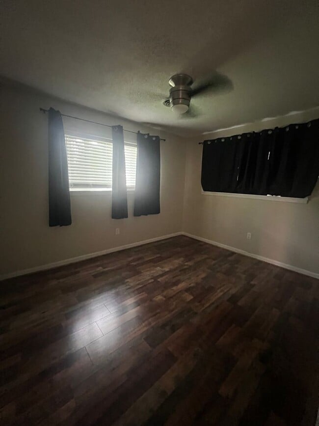 Building Photo - 114 Apache Dr