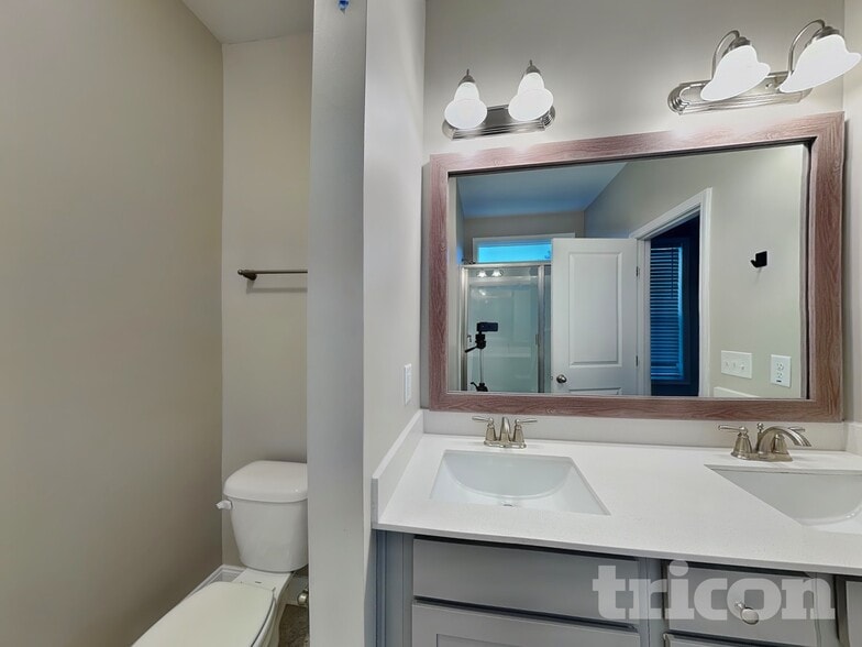 Building Photo - 100 E Goodwin Chase Ln