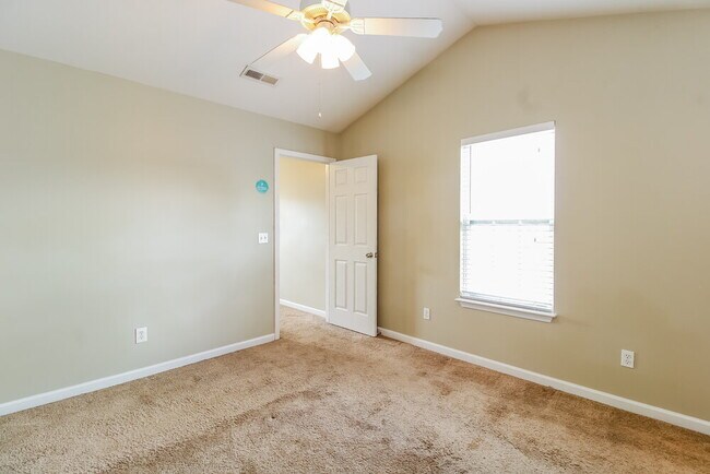 Building Photo - 1434 Hammermill Ln