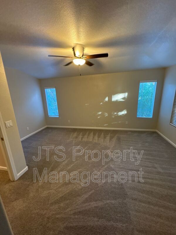 Building Photo - 9542 Windrose Ln