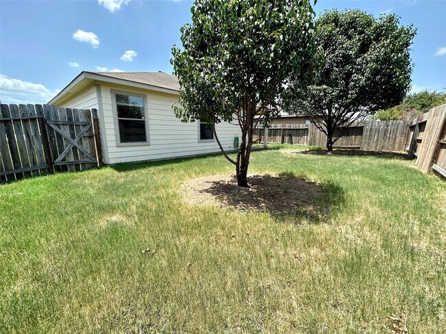 Building Photo - 2738 Mustang Hill Ln