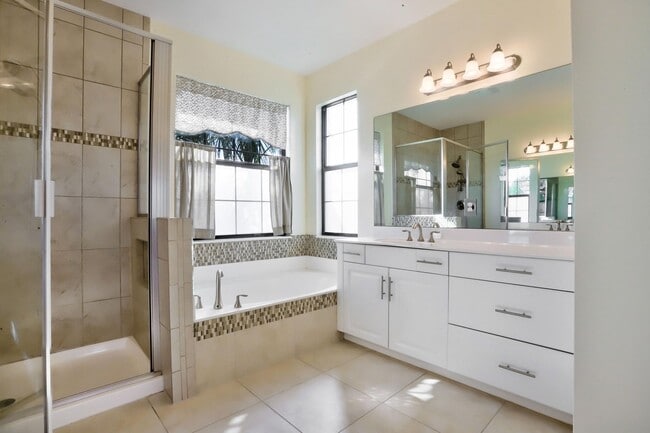 Building Photo - 8101 Ironstone Dr