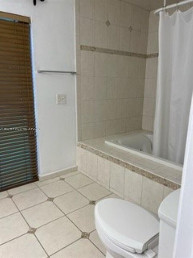 Building Photo - 5780 SW 59th Pl