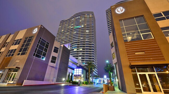 Building Photo - Panorama Towers 2, 1004-Panorama Towers 2BD Residence with Mountain Views