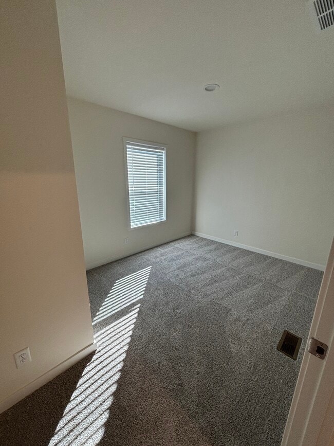 Building Photo - 1512 Agape Way