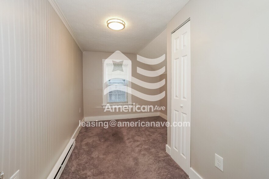 Building Photo - 939 Walnut St