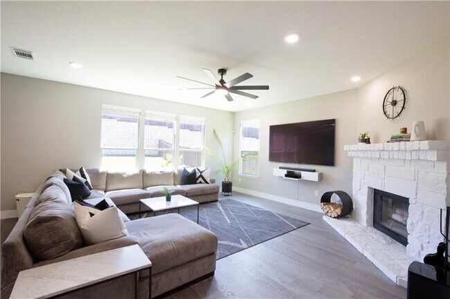 Building Photo - 7413 Groundhog Wy