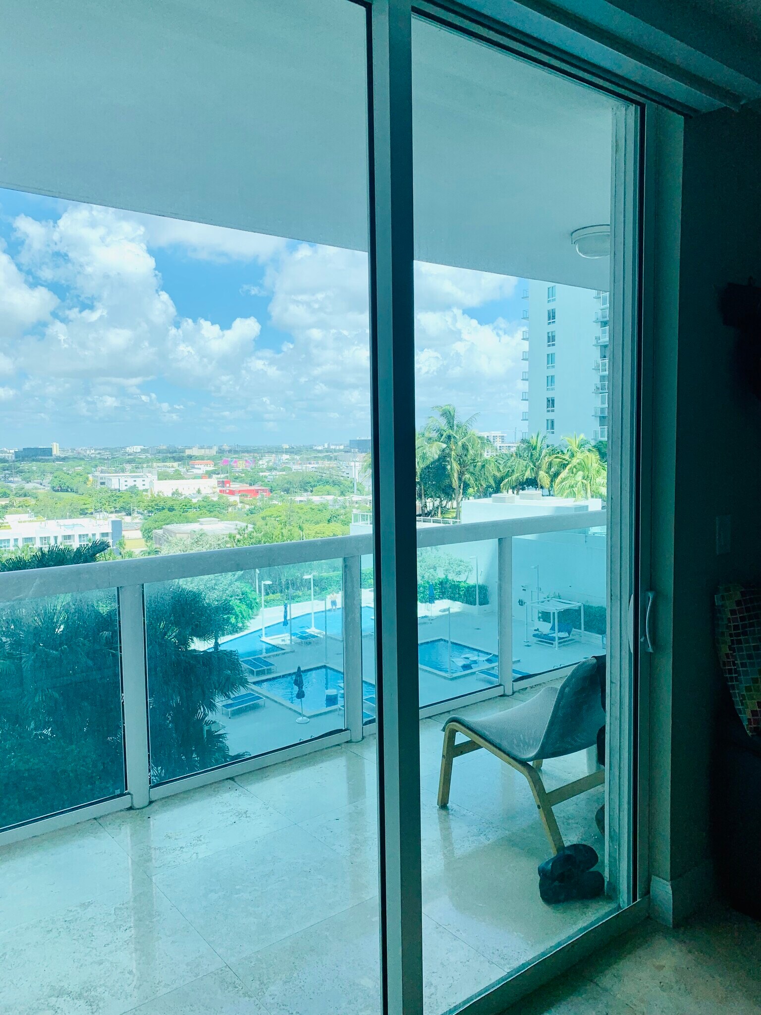 pool view & balcony - 1800 N Bayshore Dr