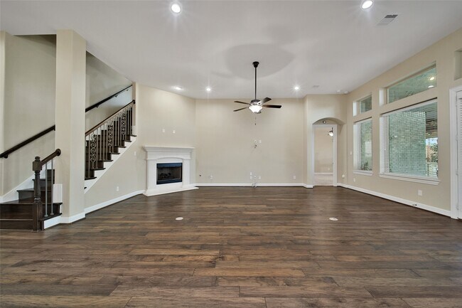 Building Photo - 22714 Alderdale Ln