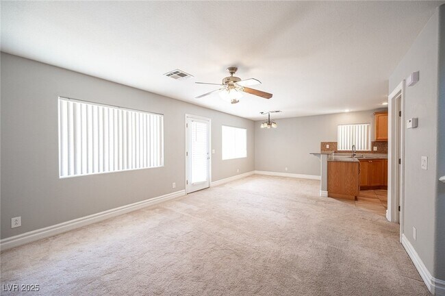 Building Photo - 211 Wicked Wedge Way