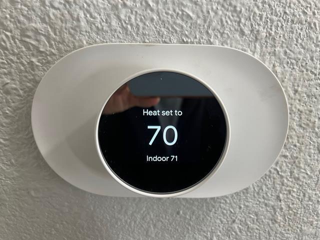 Building Photo - 15221 Berry Trail