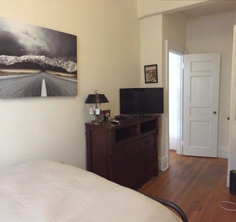 Building Photo - 469 Beacon St