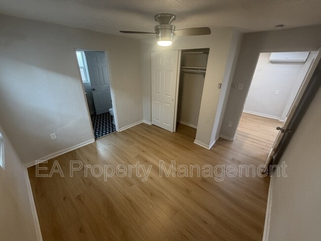 Building Photo - 704 La Poblana Rd NW