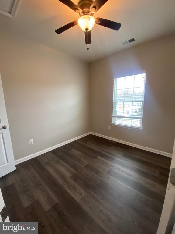 Building Photo - 219 Staysail Drive