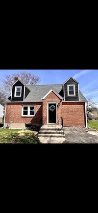 Building Photo - 14 Albert Ave