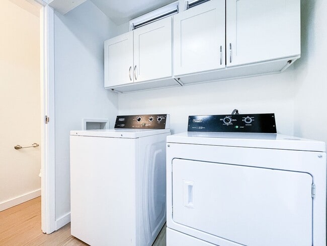 Building Photo - Pet Friendly Mililani Townhouse with Two Parking