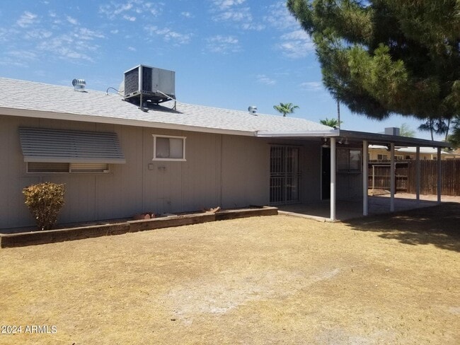 Building Photo - 10047 N 48th Ave