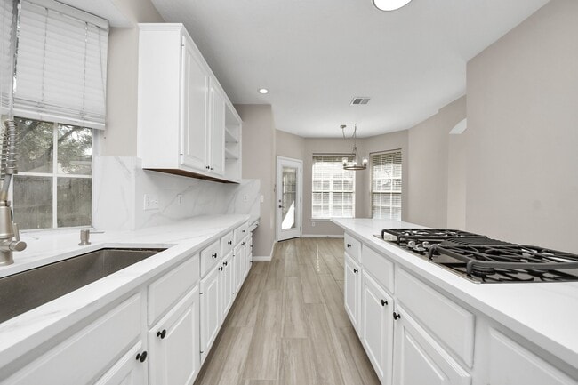 Building Photo - 1335 Crescent Pkwy Ct