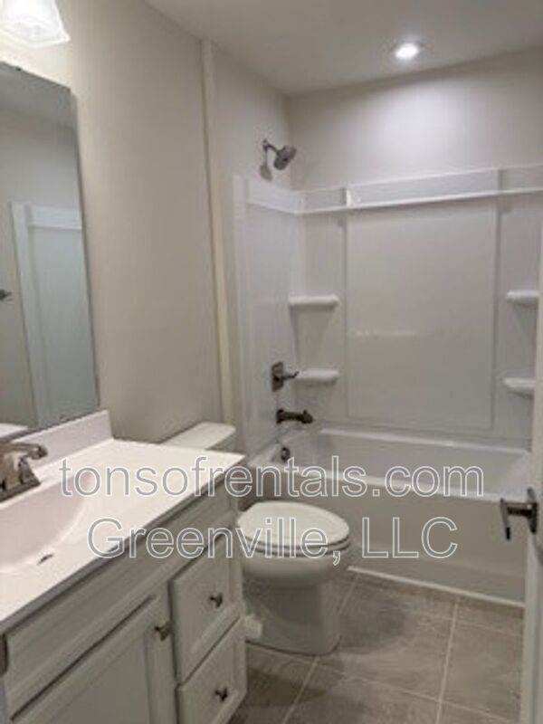 Building Photo - 4527 Duparc Way