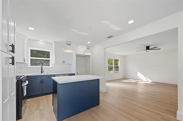 Building Photo - 2912 Charles Dr