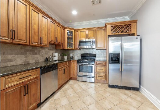 Building Photo - 88 St Francis St