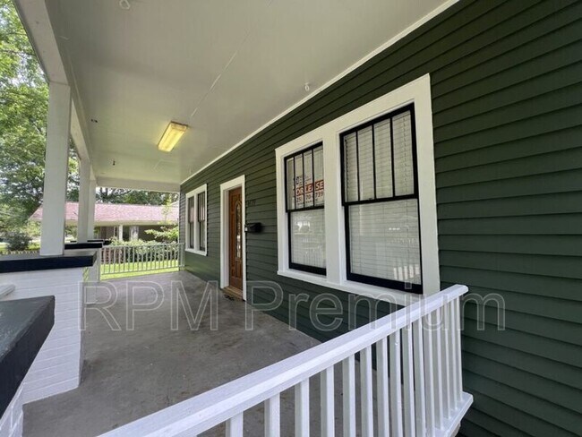 Building Photo - 4429 39th St