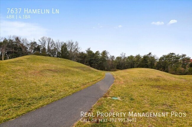 Building Photo - 7637 Hamelin Ln