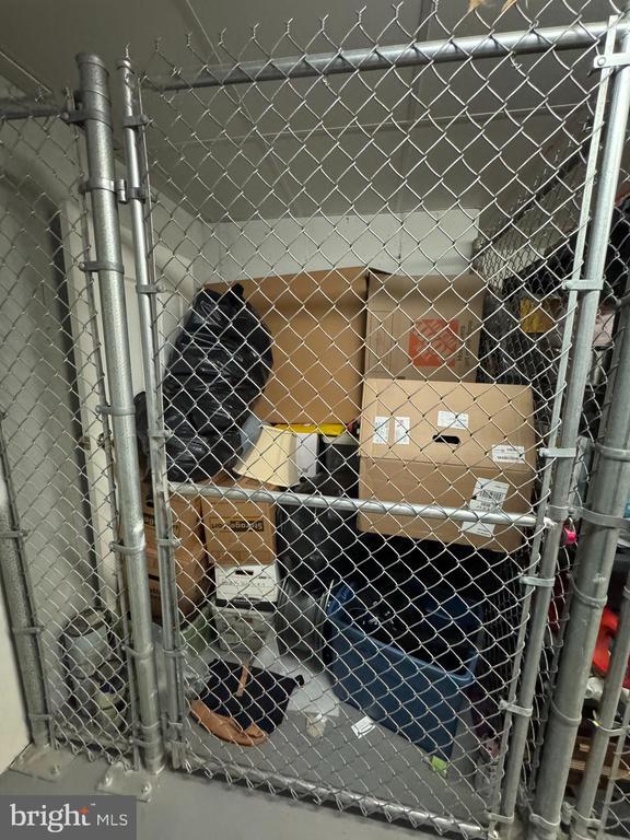 Building Photo - 2604 Chapel Lake Dr