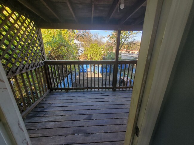 Building Photo - 16 Amity St