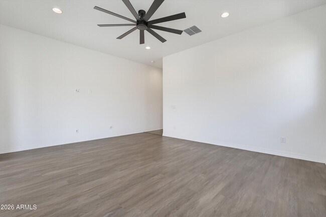 Building Photo - 2024 W Andalusian Trail