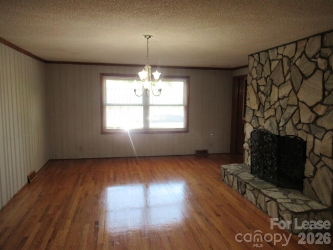Building Photo - 7800 Cherry Point Dr