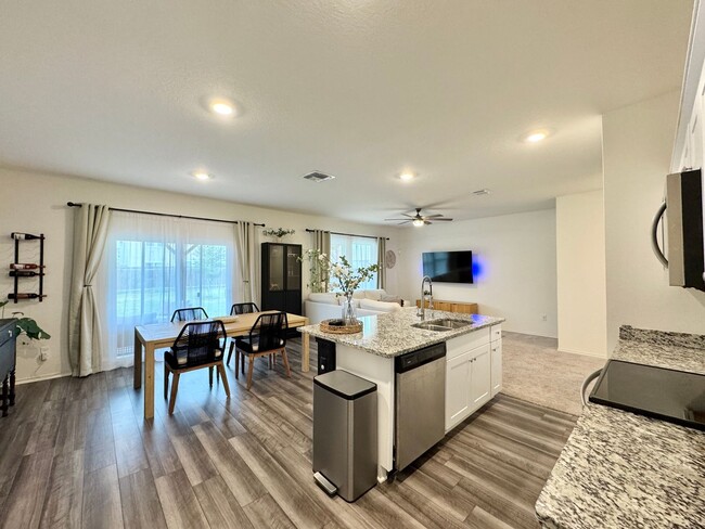 Building Photo - 5003 Cassiopeia-
