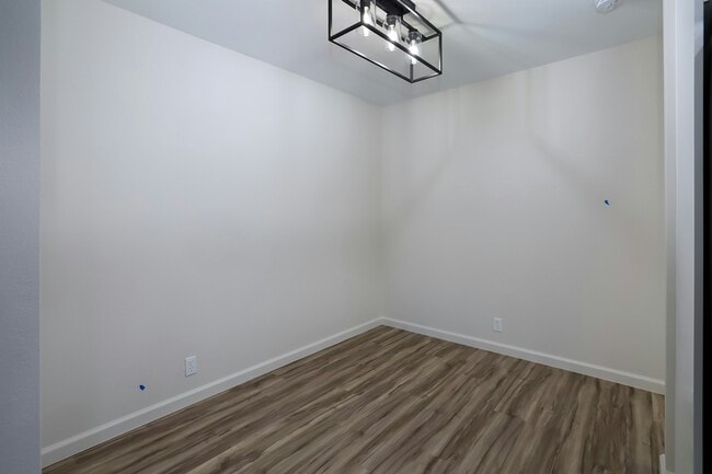 Building Photo - 46-63-63 Emepela Pl