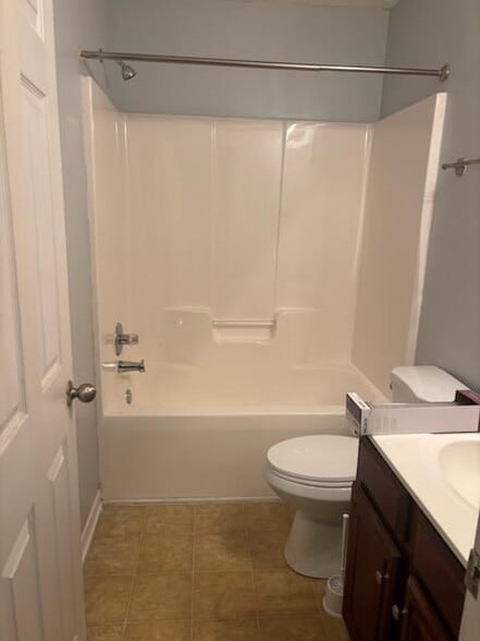 Building Photo - 2555 Flat Shoals Rd